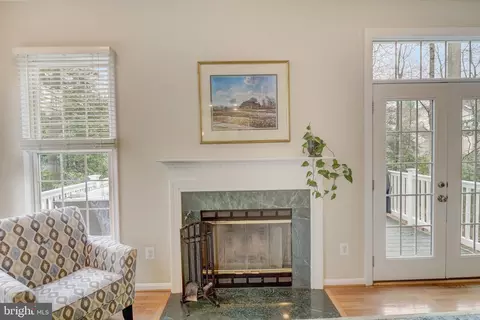 Living - 1109 Northwind Dr, Reston, VA 20194 photo 2 of 7