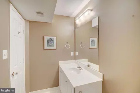 Bath - 1109 Northwind Dr, Reston, VA 20194 photo 11 of 11