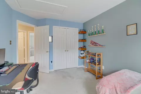 Bedroom - 1109 Northwind Dr, Reston, VA 20194 photo 10 of 12