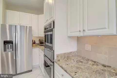 Kitchen - 1109 Northwind Dr, Reston, VA 20194 photo 6 of 7
