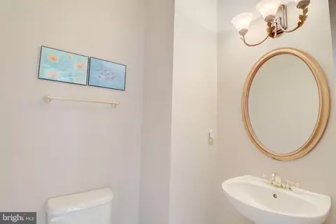 Bath - 1109 Northwind Dr, Reston, VA 20194 photo 1 of 11