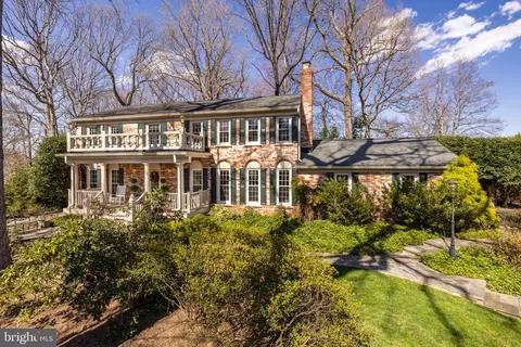 10178 Cedar Pond Dr, Vienna, VA 22182