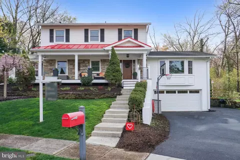 524 Heritage Ln NW, Vienna, VA 22180