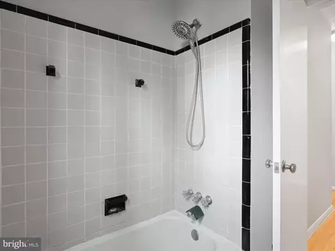 Bath - 7519 Havelock St, Springfield, VA 22150 photo 2 of 3
