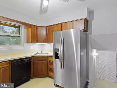 Kitchen - 7519 Havelock St, Springfield, VA 22150 photo 2 of 3