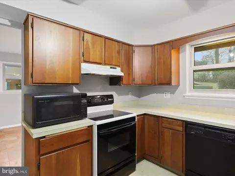 Kitchen - 7519 Havelock St, Springfield, VA 22150 photo 3 of 3