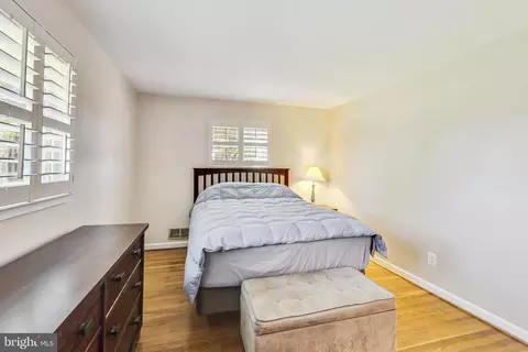 Bedroom - 1411 Audmar Dr, Mclean, VA 22101 photo 2 of 9
