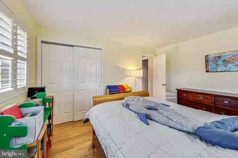 Bedroom - 1411 Audmar Dr, Mclean, VA 22101 photo 6 of 9