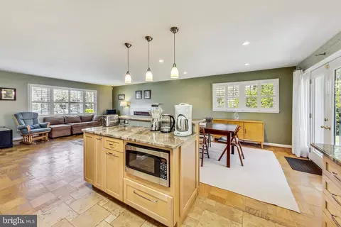 Kitchen - 1411 Audmar Dr, Mclean, VA 22101 photo 4 of 7