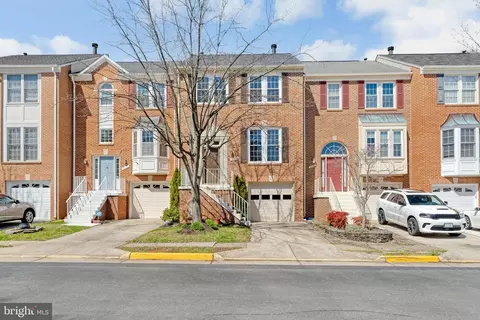 14762 Flower Hill Dr, Centreville, VA 20120
