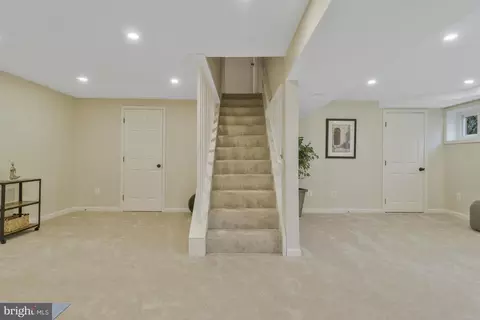 Entry Way - 6017 Commack Ct, Springfield, VA 22152 photo 5 of 5