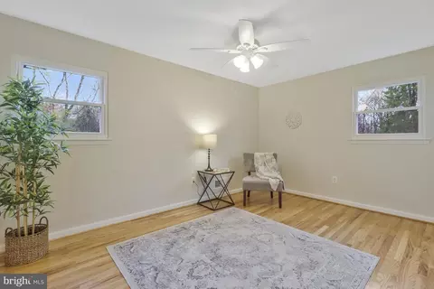 Bedroom - 6017 Commack Ct, Springfield, VA 22152 photo 5 of 8