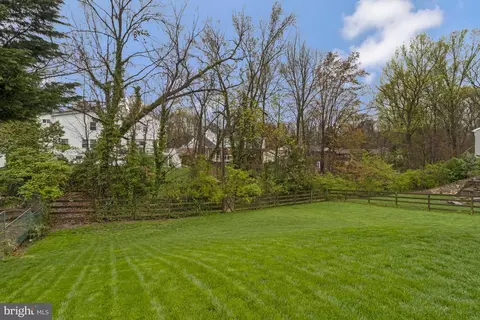 Exterior - 6017 Commack Ct, Springfield, VA 22152 photo 10 of 10