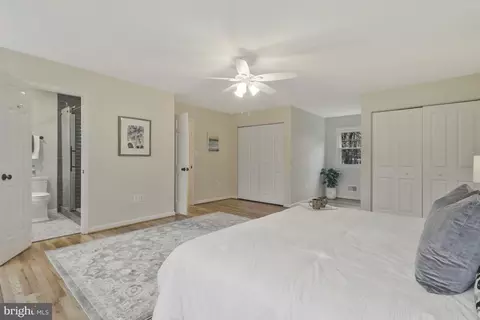 Bedroom - 6017 Commack Ct, Springfield, VA 22152 photo 4 of 8