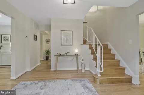 Entry Way - 6017 Commack Ct, Springfield, VA 22152 photo 1 of 5