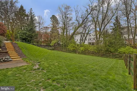 Exterior - 6017 Commack Ct, Springfield, VA 22152 photo 7 of 10