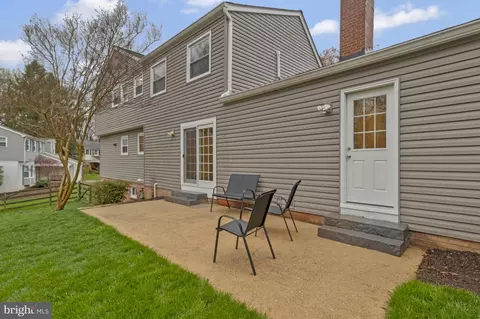 Exterior - 6017 Commack Ct, Springfield, VA 22152 photo 9 of 10