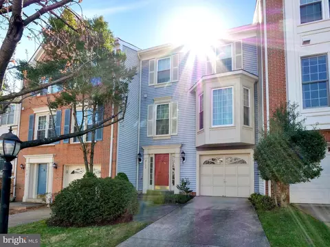 3123 Sutherland Hill Ct, Fairfax, VA 22031