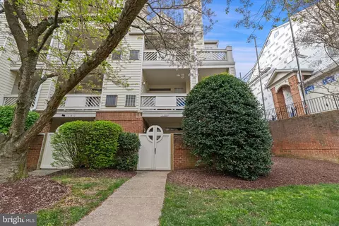 11309 Sundial Ct #201, Reston, VA 20194