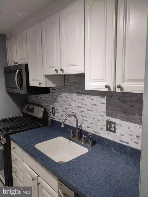 2535 Huntington Ave #1, Alexandria, VA 22303