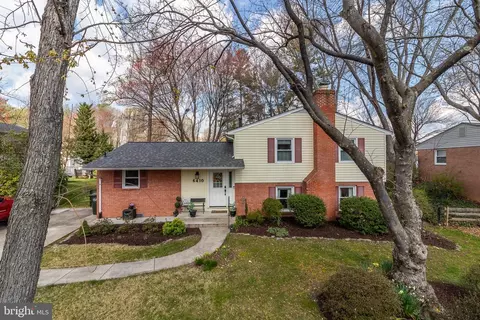 6410 Whippany Way, Burke, VA 22015