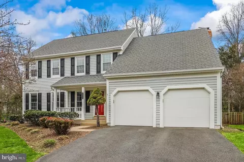 5574 Cedar Break Dr, Centreville, VA 20120