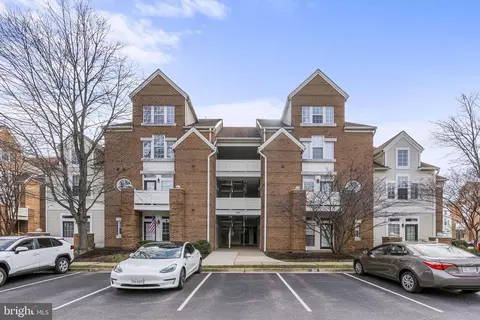 6825 Brindle Heath Way #294, Alexandria, VA 22315