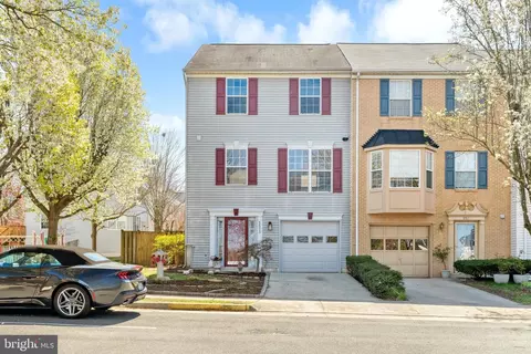 5513 Stroud Ct, Centreville, VA 20120