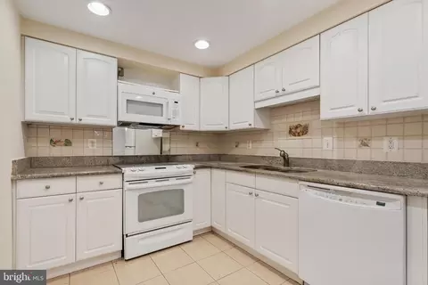 Kitchen - 7621 Tremayne Pl #108, Mclean, VA 22102 photo 1 of 6
