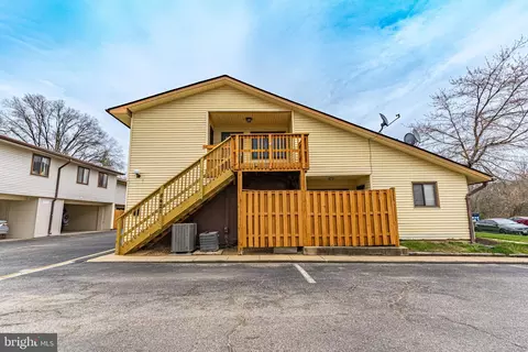 8421 Orinda Ct #266, Alexandria, VA 22309