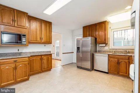 Kitchen - 8708 Kerry Ln, Springfield, VA 22152 photo 2 of 2