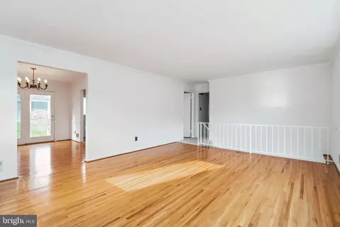Other - 8708 Kerry Ln, Springfield, VA 22152 photo 2 of 9