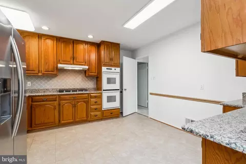 Kitchen - 8708 Kerry Ln, Springfield, VA 22152 photo 1 of 2