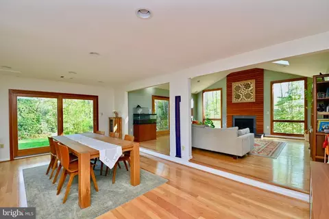 Dining - 2301 November Ln, Reston, VA 20191 photo 1 of 2