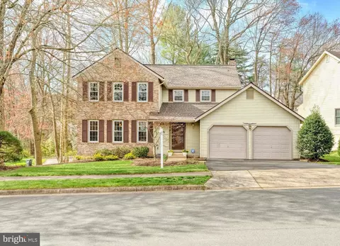 10715 Dundas Oak Ct, Burke, VA 22015