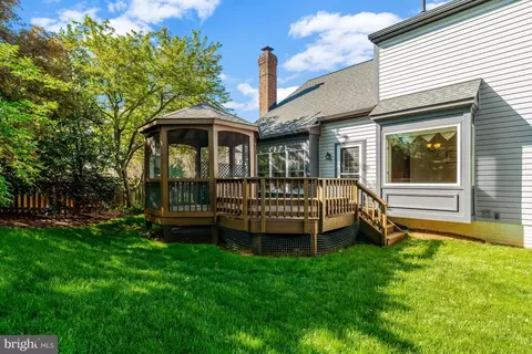 Exterior - 12902 Brafferton Ct, Herndon, VA 20171 photo 6 of 6