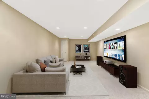 Living - 12902 Brafferton Ct, Herndon, VA 20171 photo 9 of 9
