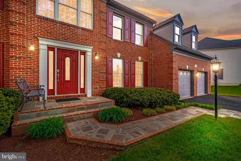 Exterior - 12902 Brafferton Ct, Herndon, VA 20171 photo 4 of 6