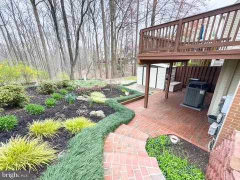 Exterior - 7201 Burton Hill Ct, Springfield, VA 22152 photo 6 of 10