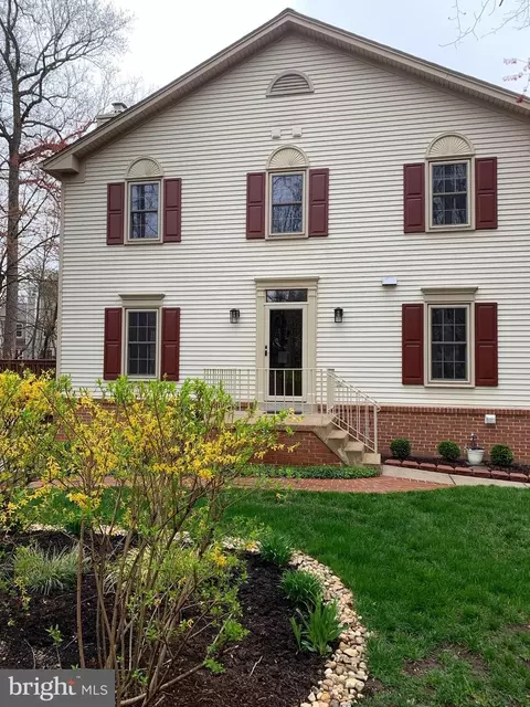 Exterior - 7201 Burton Hill Ct, Springfield, VA 22152 photo 2 of 10