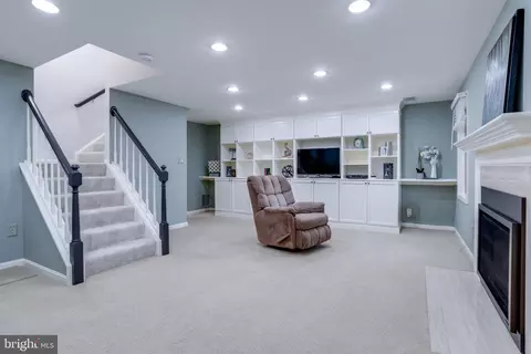Living - 7201 Burton Hill Ct, Springfield, VA 22152 photo 5 of 5