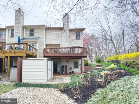 Exterior - 7201 Burton Hill Ct, Springfield, VA 22152 photo 3 of 10