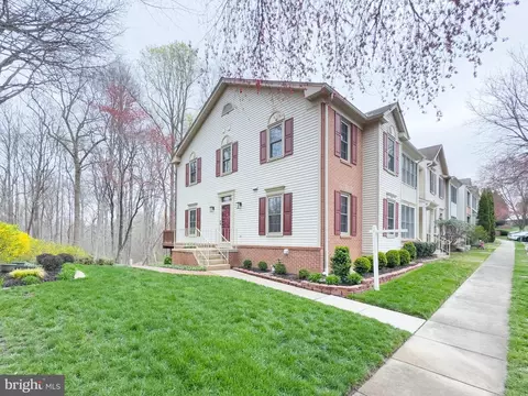 Exterior - 7201 Burton Hill Ct, Springfield, VA 22152 photo 10 of 10