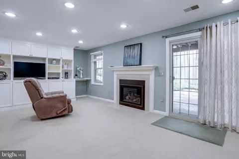 Bedroom - 7201 Burton Hill Ct, Springfield, VA 22152 photo 1 of 2