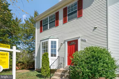 6988 Adonis Ct, Alexandria, VA 22315