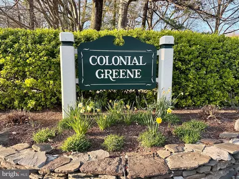 View/Area - 2199 Pond View Ct, Reston, VA 20191 photo 1 of 5