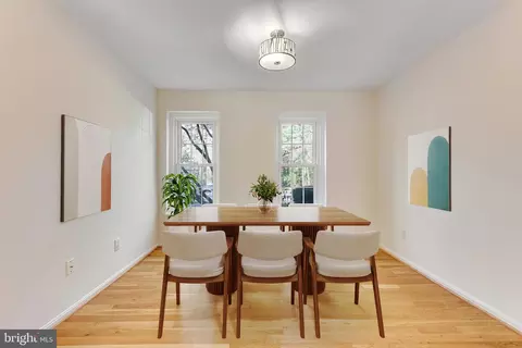 Dining - 2199 Pond View Ct, Reston, VA 20191 photo 1 of 2