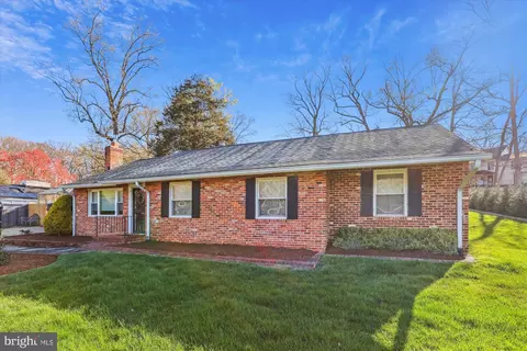 7603 Fort Hunt Rd, Alexandria, VA 22308