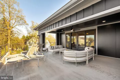 Exterior - 7126 Merrimac Dr, Mclean, VA 22101 photo 5 of 10