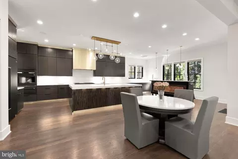 Dining - 7126 Merrimac Dr, Mclean, VA 22101 photo 2 of 4